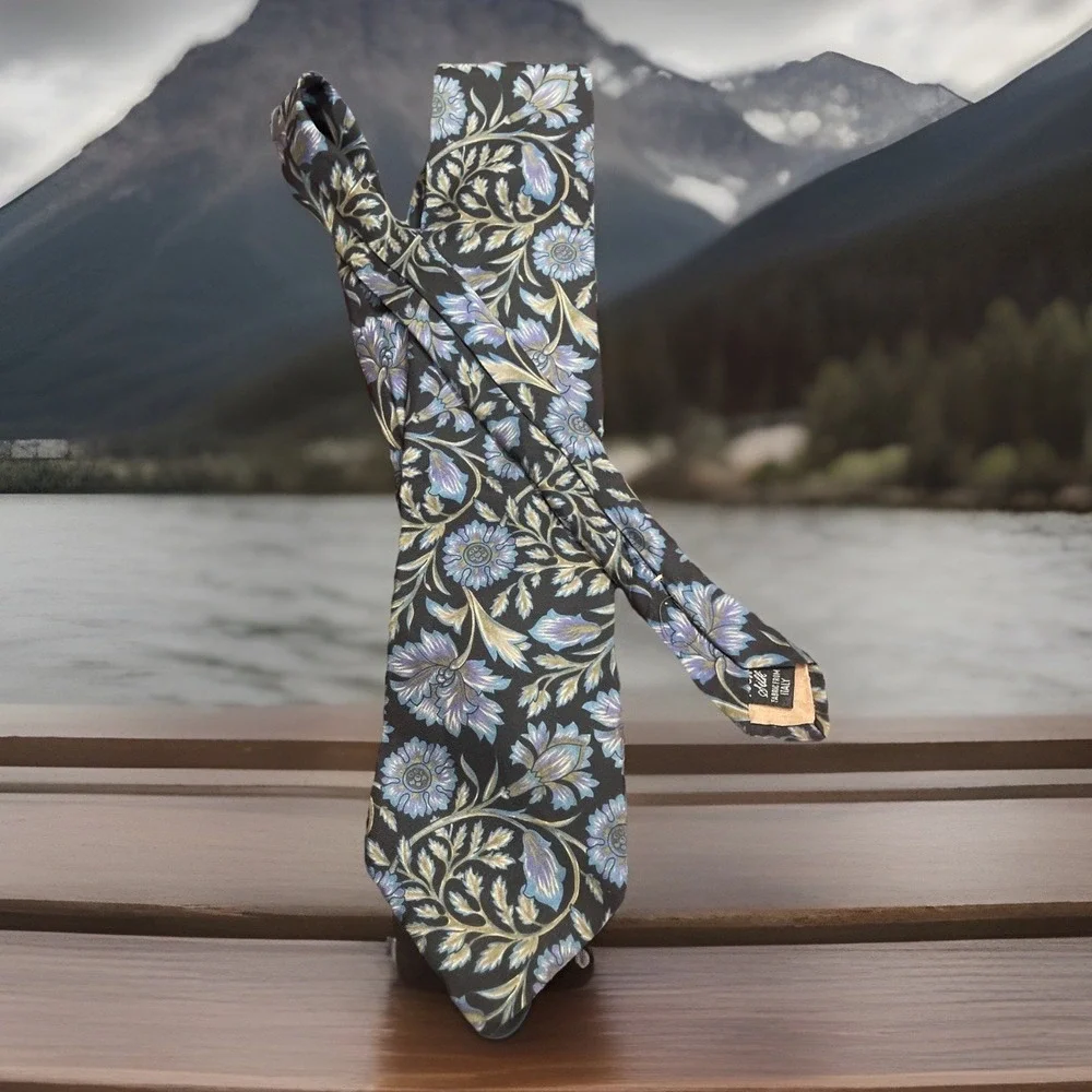 Vtg‎ Surrey Silk  Mens Floral Print Neck Tie Made in USA Black Purple Blue Green